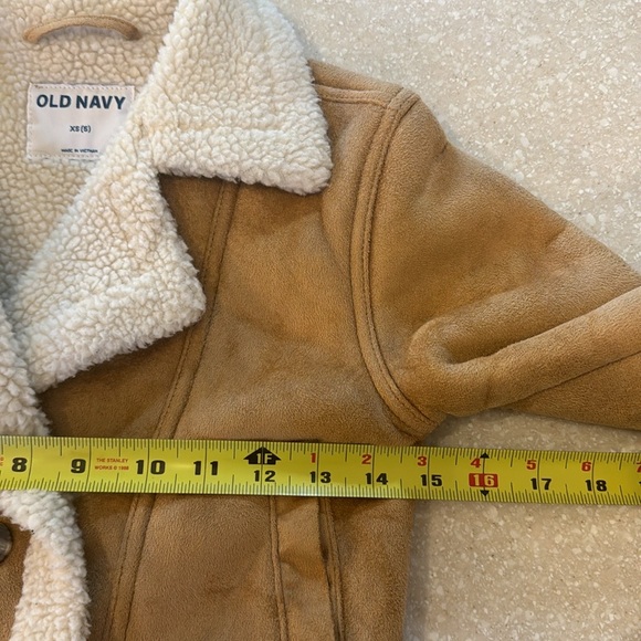 Old Navy Toddler Sherpa Jacket Sz XS - Picture 3 of 7